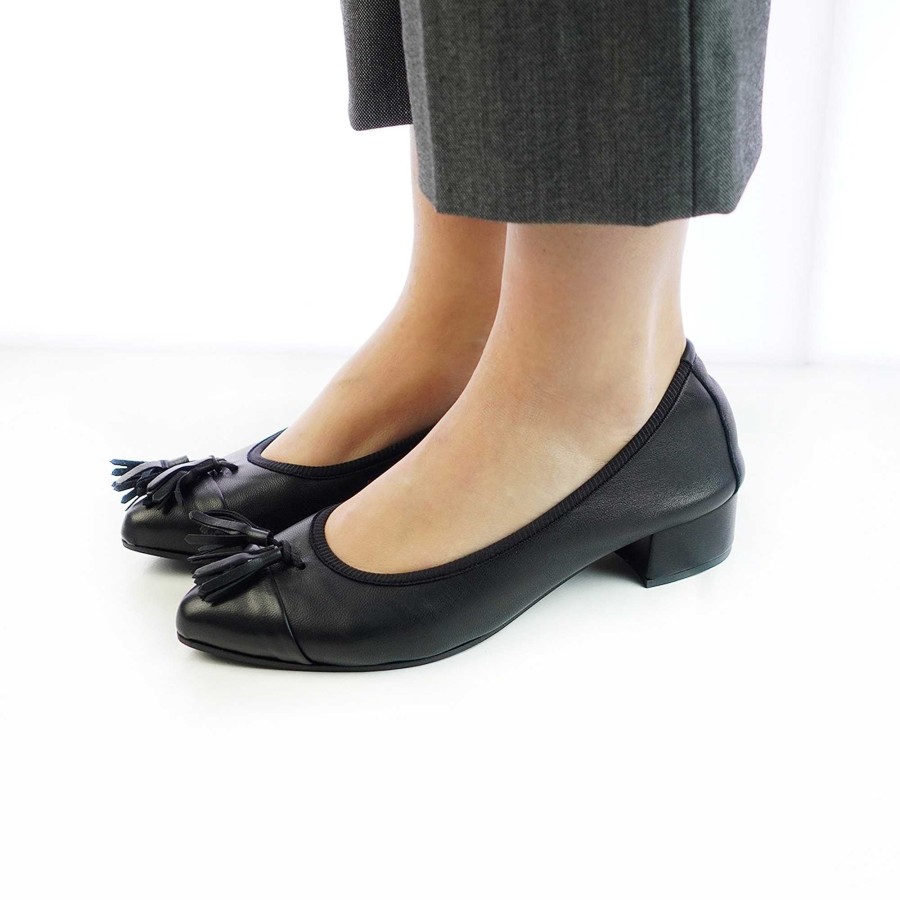 Autumn Winter Patty Shoes | Ballerinas In Black Genuine Leather With Heel And Tassels