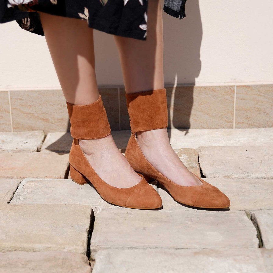 Spring Summer Patty Shoes | Decollete In Leather-Colored Suede With Rear Zip And Ankle Band