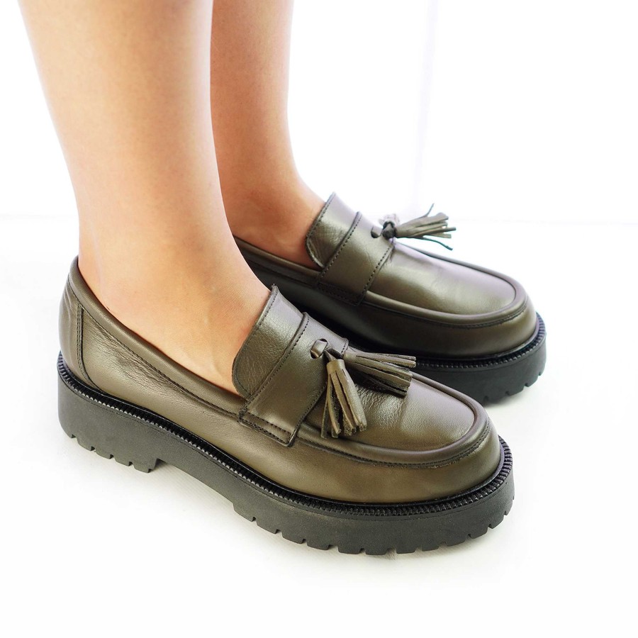 Autumn Winter Patty Shoes | Women'S Moccasins With Green Nappa Tassels