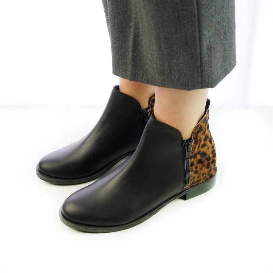 Autumn Winter Patty Shoes | Handcrafted Women'S Ankle Boots In Genuine Leather With 2 Zips And Black Pony Skin Insert