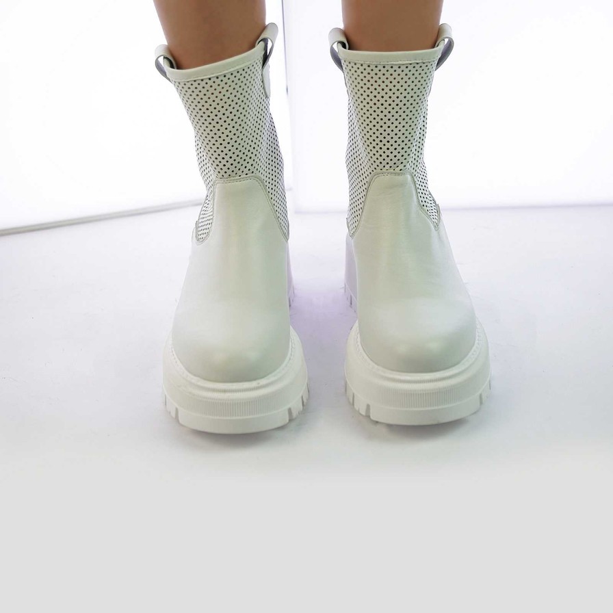 Spring Summer Patty Shoes | Perforated Nappa Amphibians With Back Zip In White