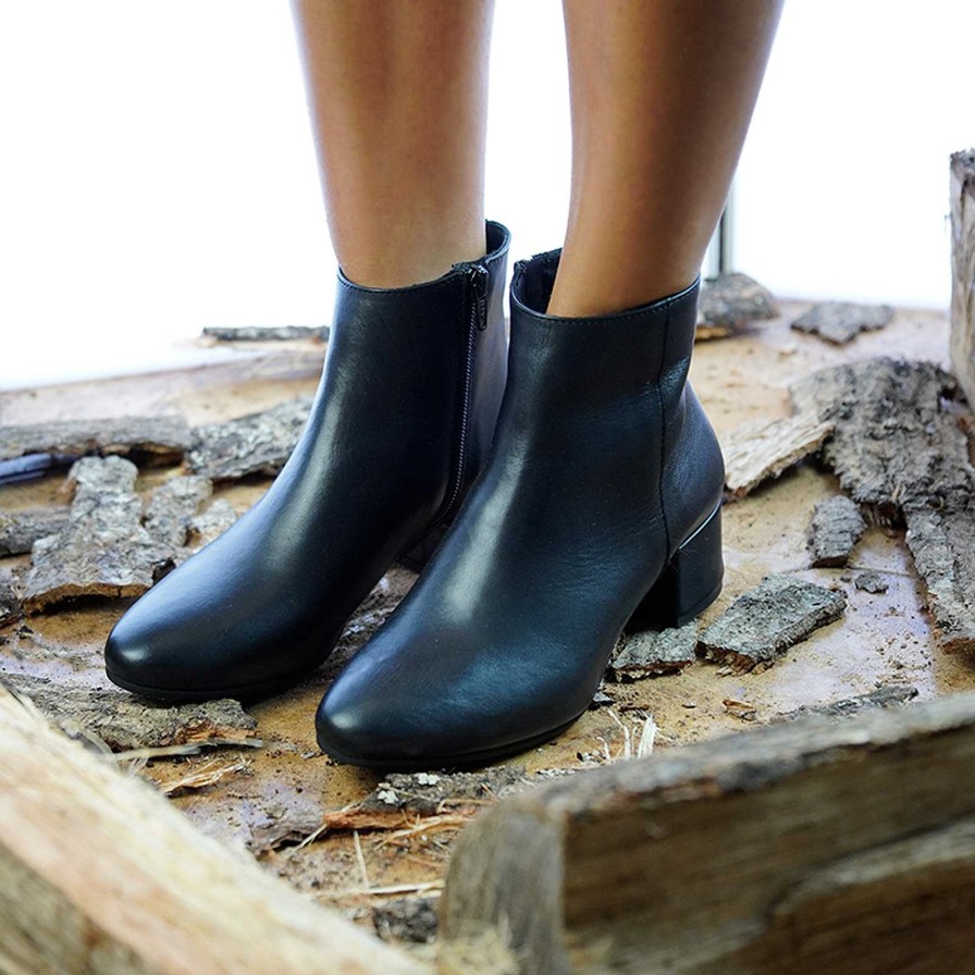 Autumn Winter Patty Shoes | Women'S Ankle Boots In Black Calfskin With Side Zip, 3 Cm Heel